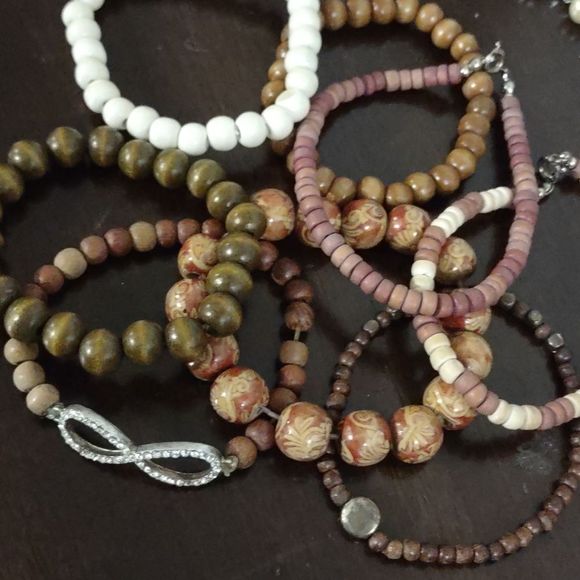 Women's Wood Beaded Stretch Bracelets Set of 8 - Picture 2 of 2